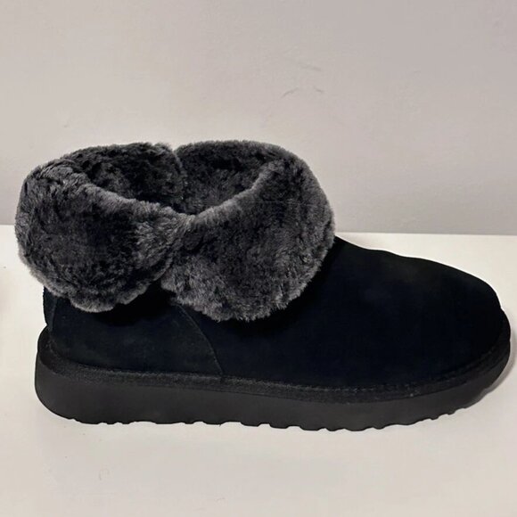 UGG Australia Adria Black Suede Sheepskin Boot 1013306 Women Size 4 - Picture 4 of 5